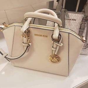 Women handbag 👜